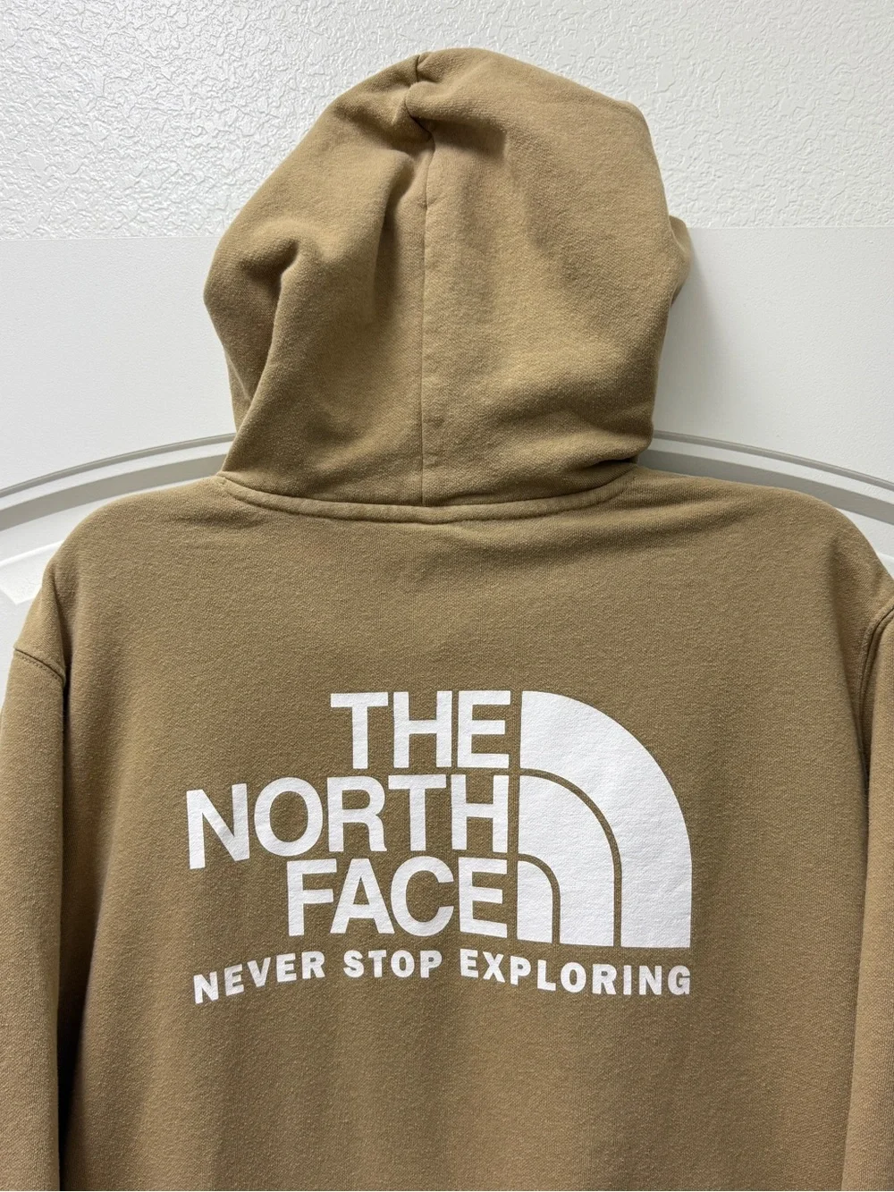 The North Face Men’s XL Tan Never Stop Exploring Hoodie Hooded Sweatshirt